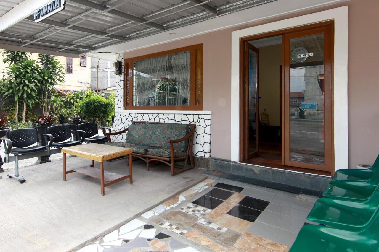 Oyo 799 Hotel Dieng Berastagi Exterior foto